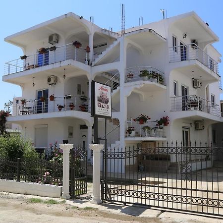 Apartments Armini Ulcinj Exterior foto