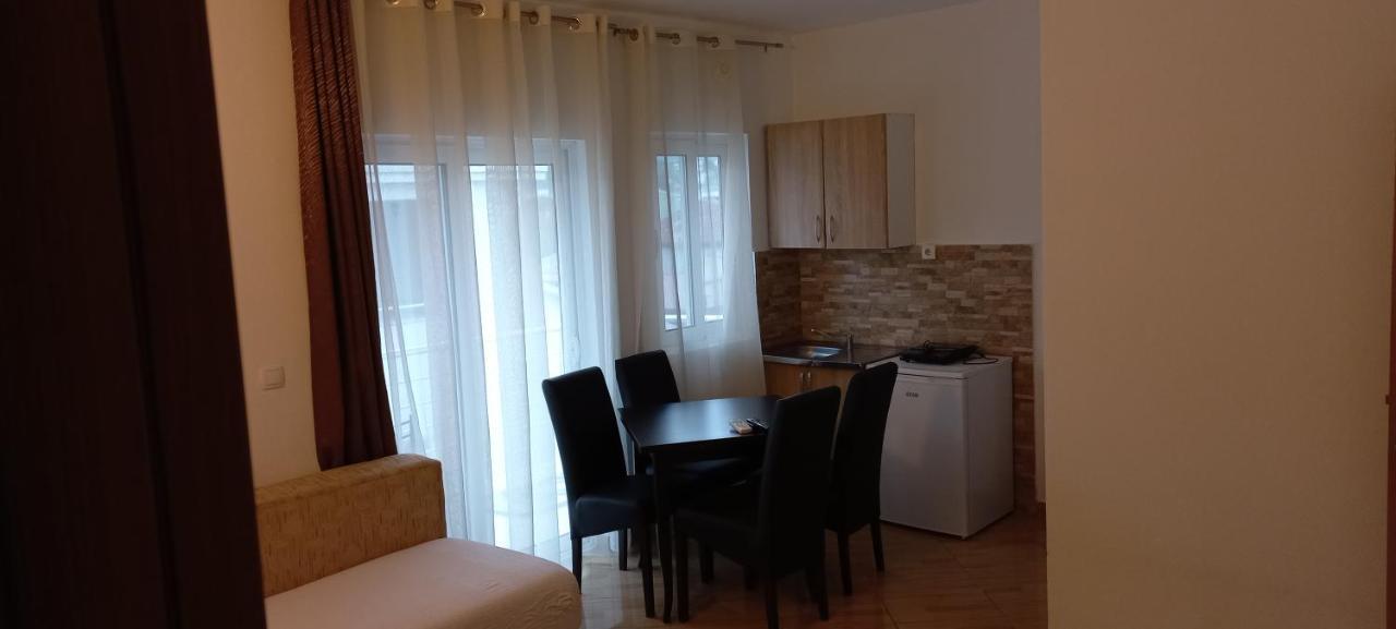 Apartments Armini Ulcinj Exterior foto